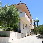 Bed & Breakfast La Piccola Oasi