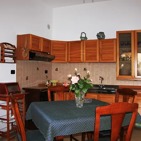 Bed & Breakfast La Piccola Oasi Lazzaro